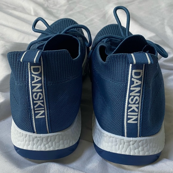 Danskin Slip on Sneakers Size 9 - Picture 2 of 3